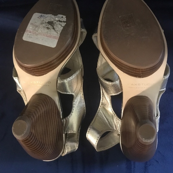 Sz 7.5 Gold Leather Max Studio heel - Picture 5 of 6